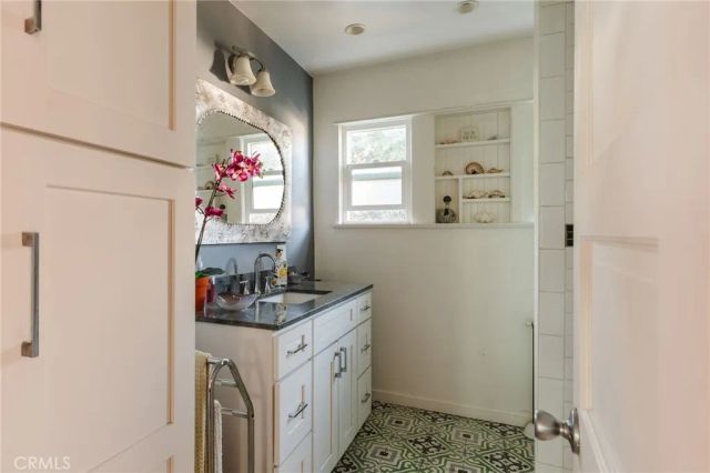 452 Holland Avenue, Highland Park, CA 90042