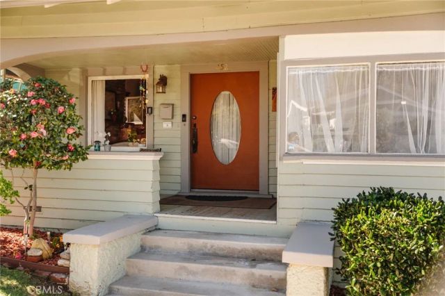 452 Holland Avenue, Highland Park, CA 90042