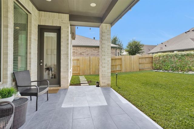 30703 Southern Dewberry Court, Fulshear, TX 77441