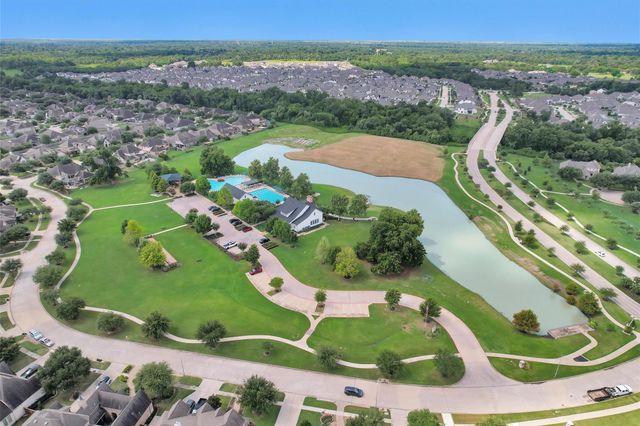 30703 Southern Dewberry Court, Fulshear, TX 77441