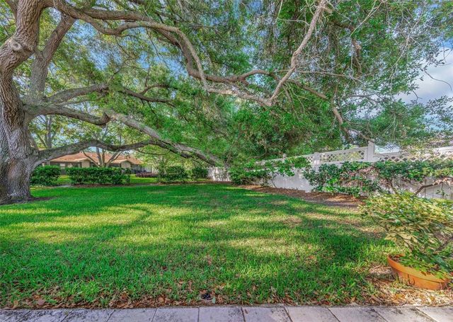 1101 TARRIDON COURT 1101, Dunedin, FL 34698