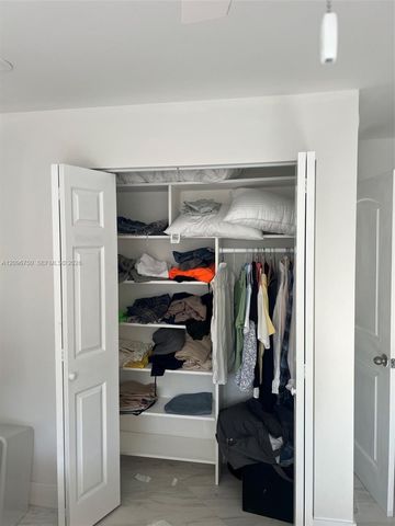 1000 NE 14th Avenue 408, Hallandale Beach, FL 33009