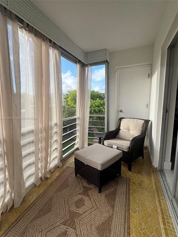 1000 NE 14th Avenue 408, Hallandale Beach, FL 33009