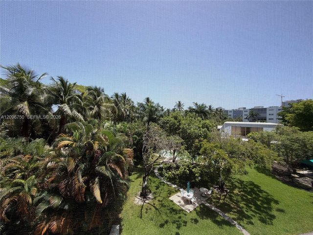 1000 NE 14th Avenue 408, Hallandale Beach, FL 33009