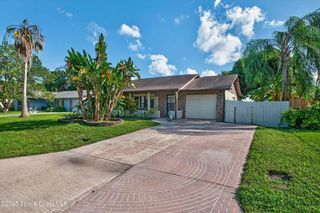 458 Freeman Road NW, Palm Bay, FL 32907