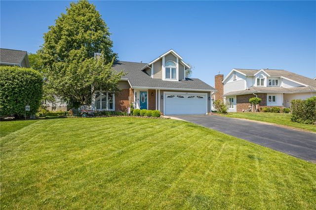 12 Hayfield, Henrietta, NY 14534