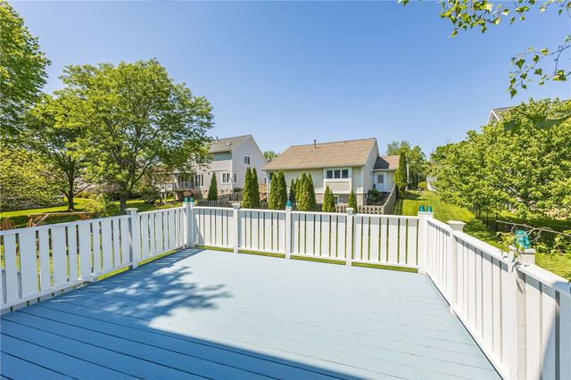 12 Hayfield, Henrietta, NY 14534