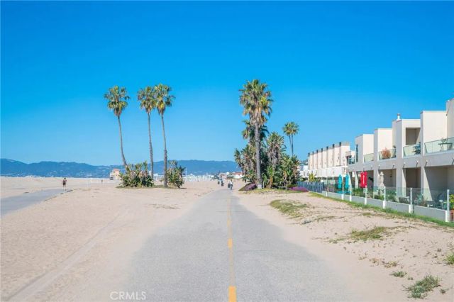 8163 Redlands Street 56, Playa Del Rey, CA 90293