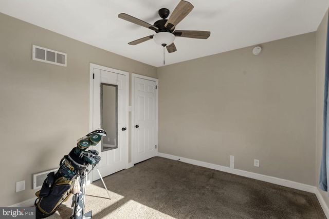 520 E LANCASTER ST, Red Lion, PA 17356