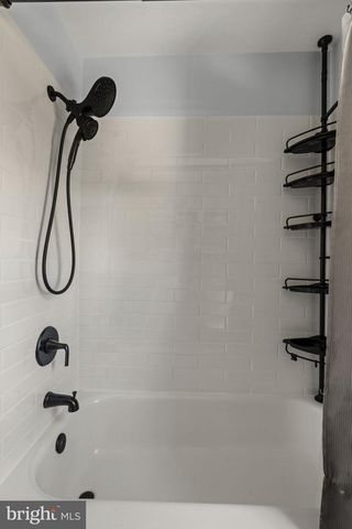 520 E LANCASTER ST, Red Lion, PA 17356