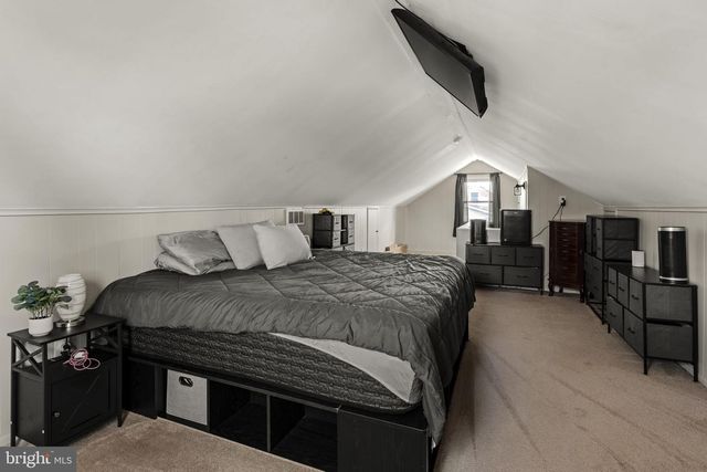 520 E LANCASTER ST, Red Lion, PA 17356