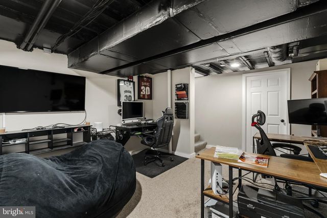 520 E LANCASTER ST, Red Lion, PA 17356