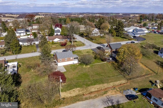 520 E LANCASTER ST, Red Lion, PA 17356