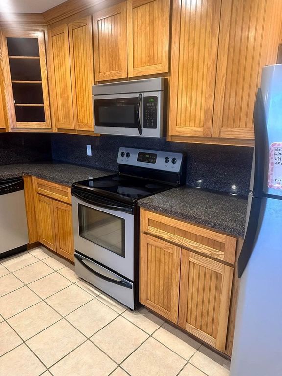 1130 E Ohio Street, Van, TX 75790