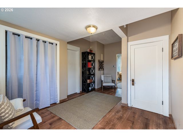 34697 PITTSBURG Rd, St Helens, OR 97051