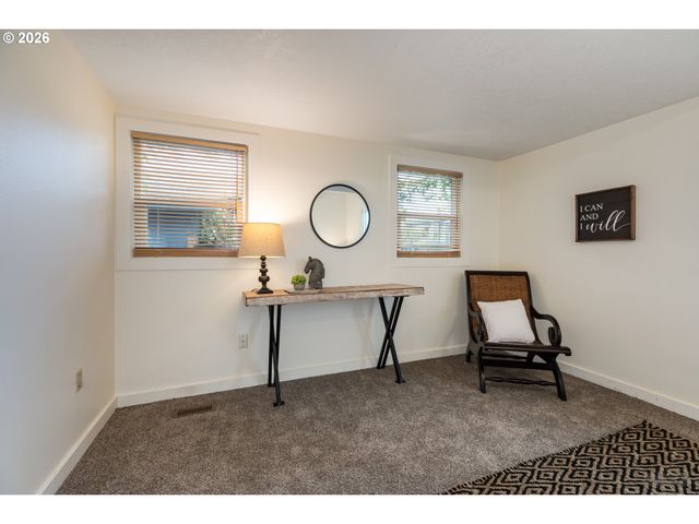 34697 PITTSBURG Rd, St Helens, OR 97051