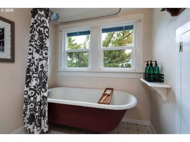 34697 PITTSBURG Rd, St Helens, OR 97051