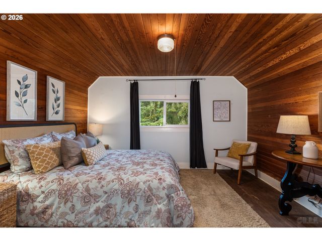 34697 PITTSBURG Rd, St Helens, OR 97051