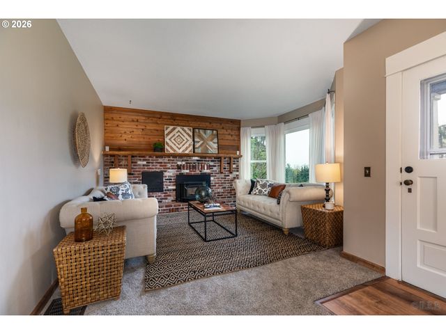 34697 PITTSBURG Rd, St Helens, OR 97051