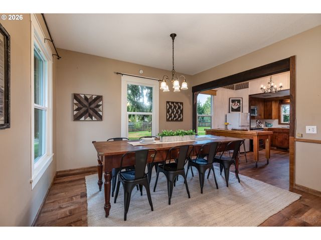 34697 PITTSBURG Rd, St Helens, OR 97051