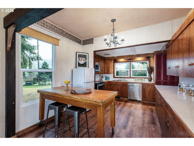 34697 PITTSBURG Rd, St Helens, OR 97051