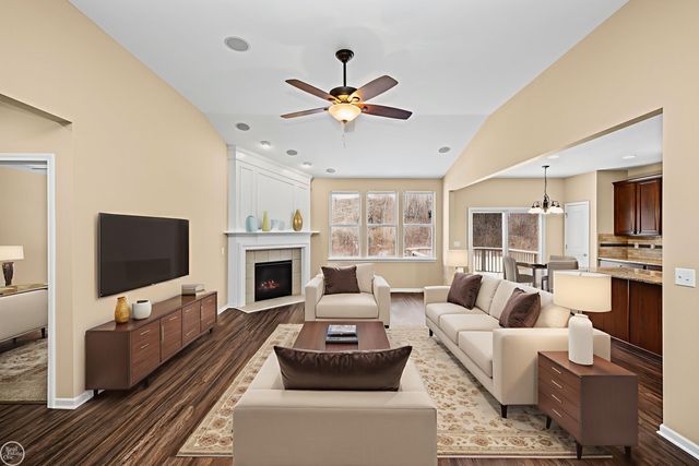 49723 Whisperwood Court, Macomb Twp, MI 48042