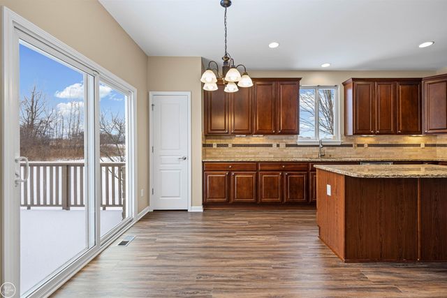 49723 Whisperwood Court, Macomb Twp, MI 48042