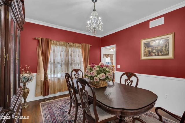 6 Johnny Drive, Farmingdale, NJ 07727