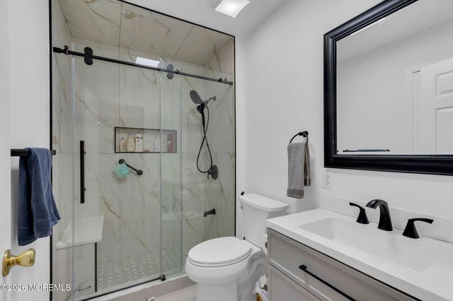 6 Johnny Drive, Farmingdale, NJ 07727