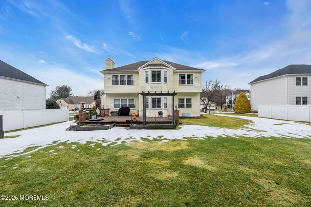 6 Johnny Drive, Farmingdale, NJ 07727