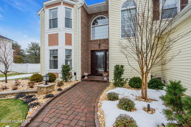 6 Johnny Drive, Farmingdale, NJ 07727