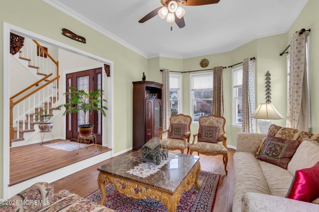 6 Johnny Drive, Farmingdale, NJ 07727