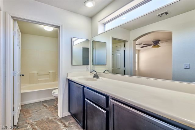949 Medina De Leon Avenue, Henderson, NV 89015