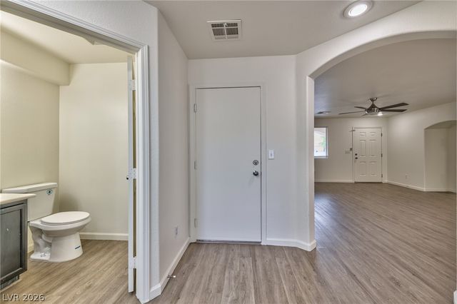 949 Medina De Leon Avenue, Henderson, NV 89015