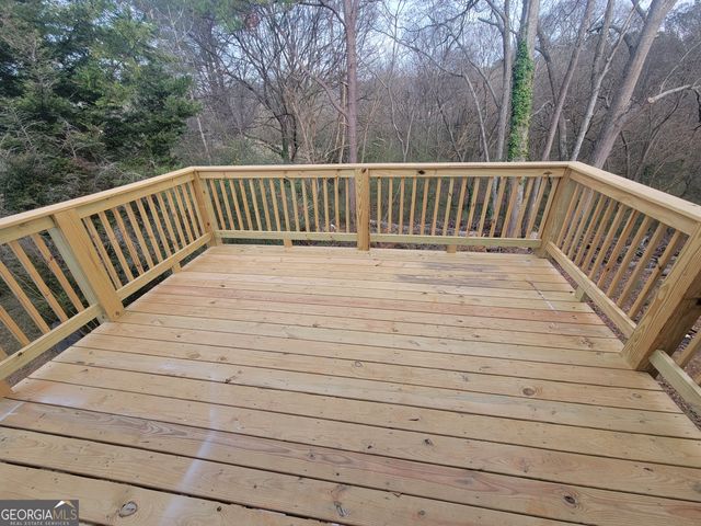 1085 Mainstreet Valley Drive, Stone Mountain, GA 30088