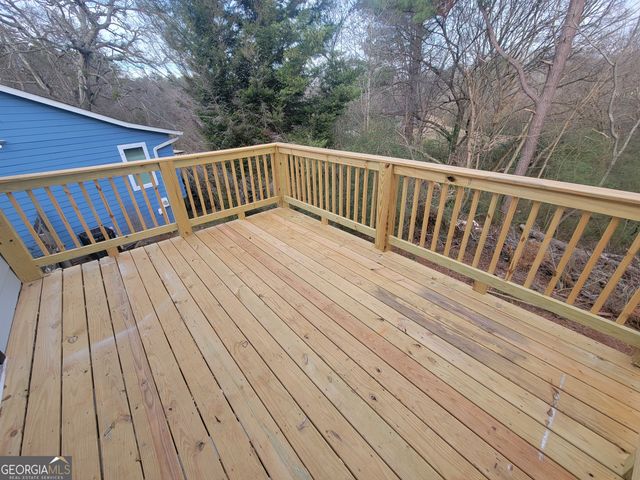 1085 Mainstreet Valley Drive, Stone Mountain, GA 30088