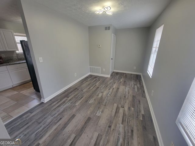 1085 Mainstreet Valley Drive, Stone Mountain, GA 30088