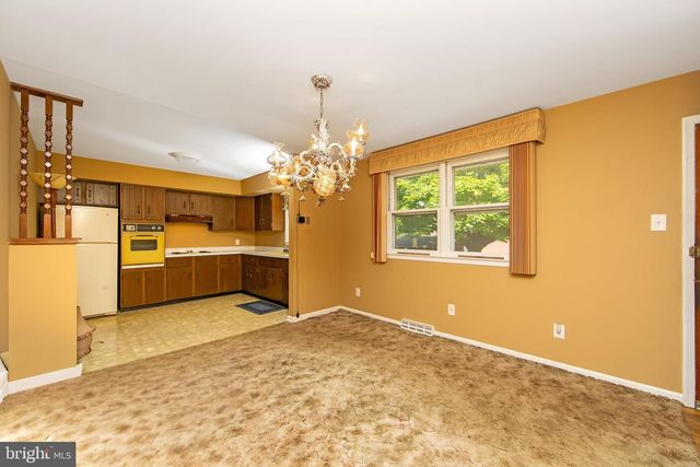 313 KINGS HWY, Clarksboro, NJ 08020
