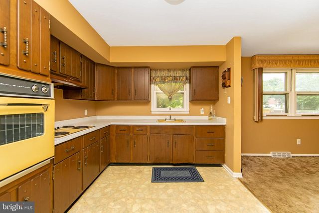 313 KINGS HWY, Clarksboro, NJ 08020