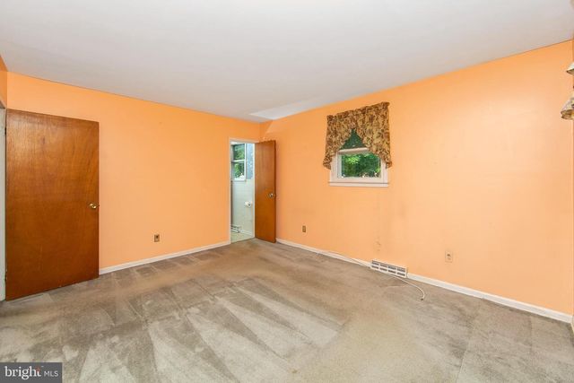 313 KINGS HWY, Clarksboro, NJ 08020