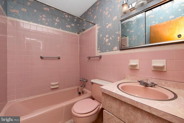 313 KINGS HWY, Clarksboro, NJ 08020