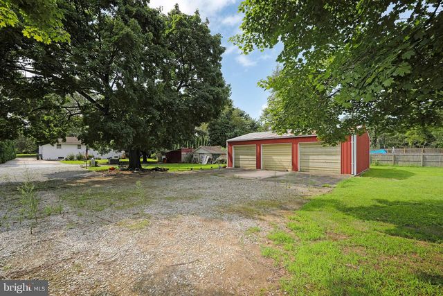 313 KINGS HWY, Clarksboro, NJ 08020