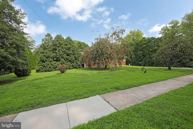 313 KINGS HWY, Clarksboro, NJ 08020