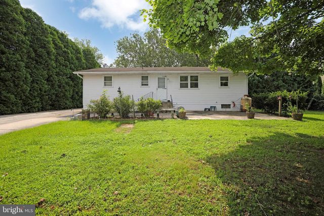 313 KINGS HWY, Clarksboro, NJ 08020