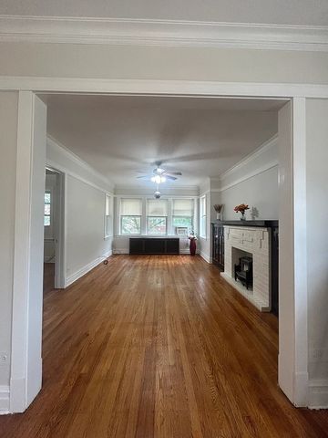 5021 W Belden Street 2W, Chicago, IL 60639