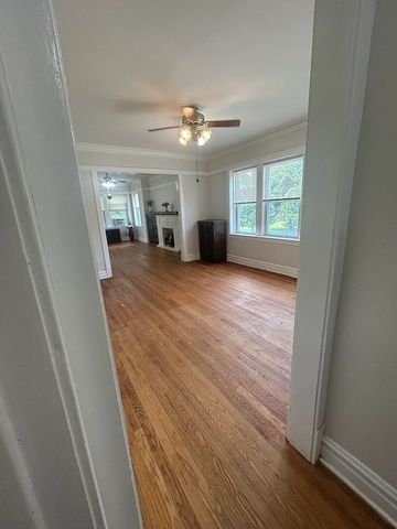 5021 W Belden Street 2W, Chicago, IL 60639