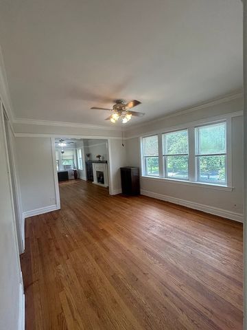 5021 W Belden Street 2W, Chicago, IL 60639
