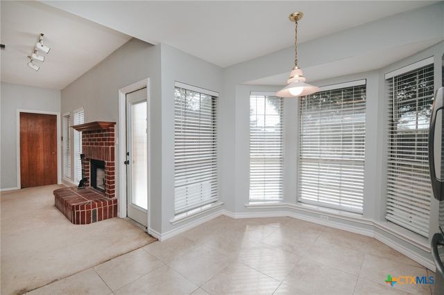 218 Sunset Drive, Victoria, TX 77901