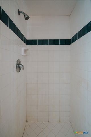 218 Sunset Drive, Victoria, TX 77901