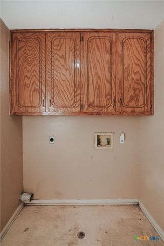 218 Sunset Drive, Victoria, TX 77901